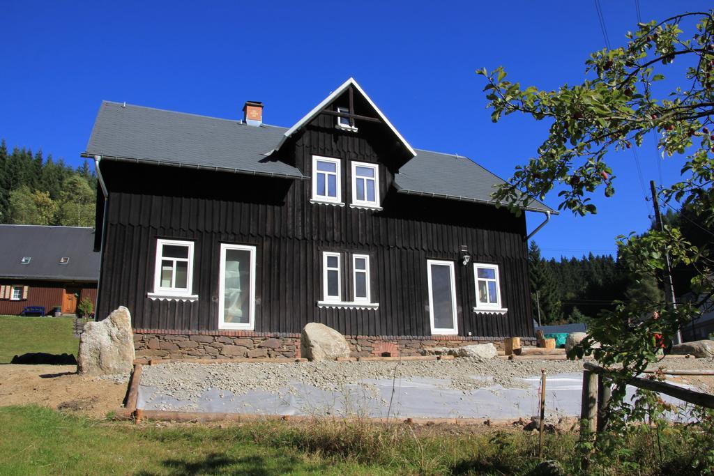 Ferienhaus Anno Dazumal, Wie Zu Oma'S Zeiten Apartment Klingenthal Phòng bức ảnh