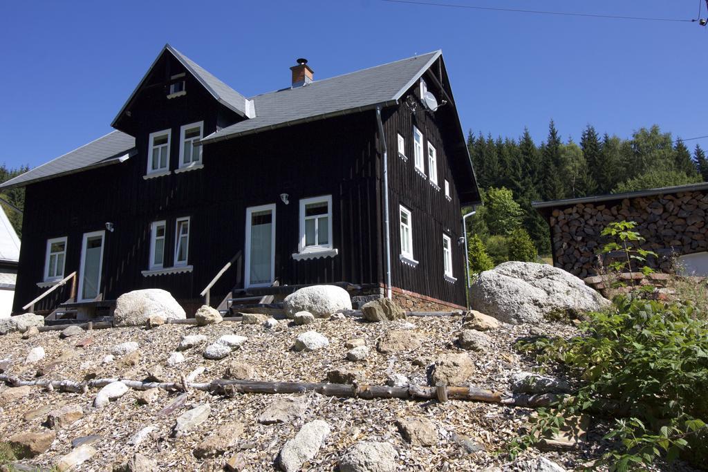 Ferienhaus Anno Dazumal, Wie Zu Oma'S Zeiten Apartment Klingenthal Ngoại thất bức ảnh